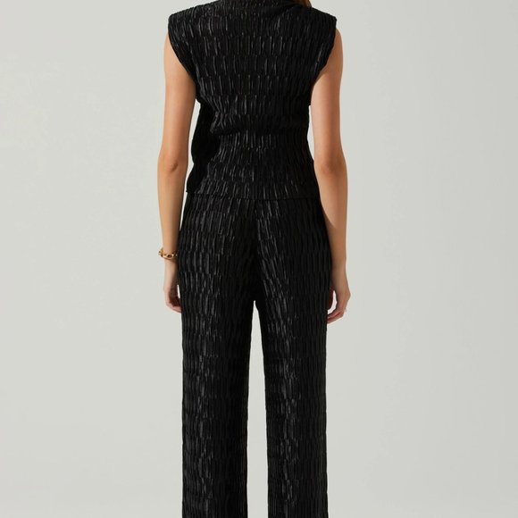 ASTR Savine Textured Pants (S) and Top (XS) Set - Picture 3 of 5